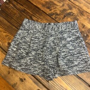 Sundays Caspian shorts. Medium. NWT. Navy and white textured.